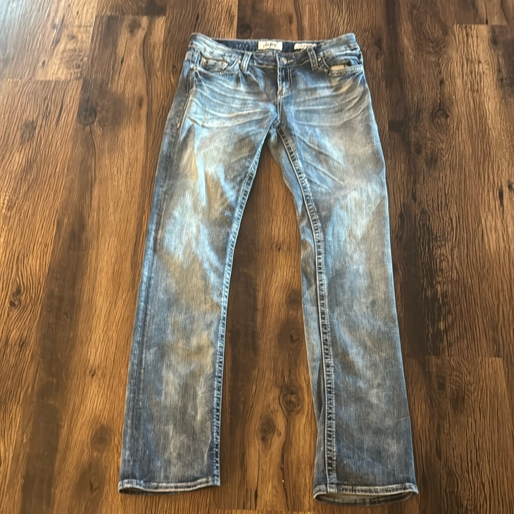 Used  Daytrip Lynx Straight jeans. Size 29.  In good condition